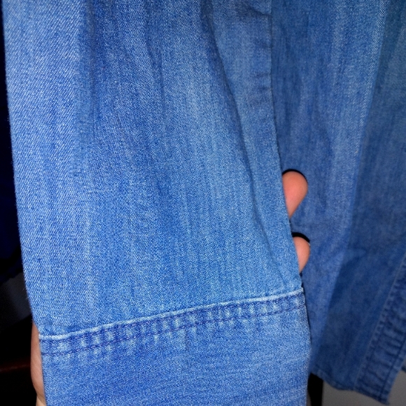 Banana Republic Button Top - Picture 5 of 7